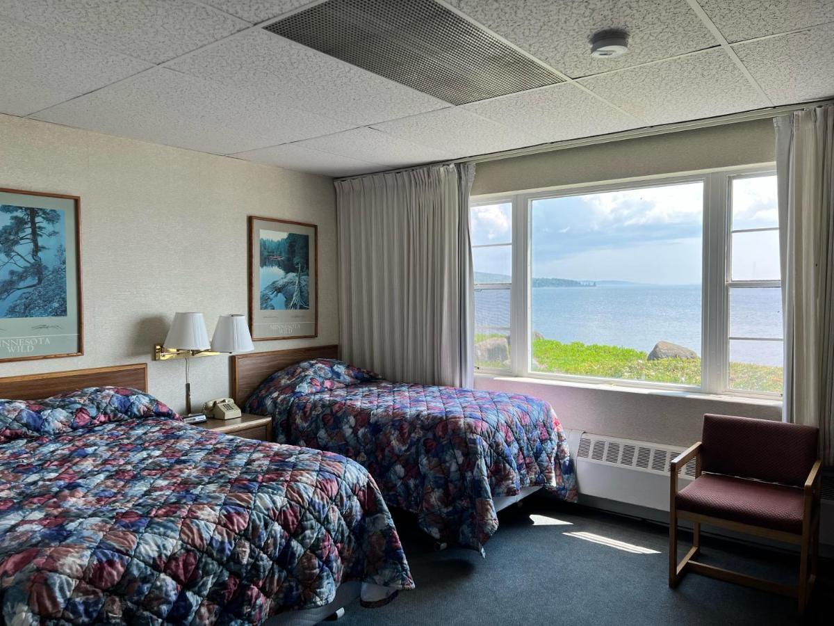 Shoreline Inn Grand Marais Exterior photo